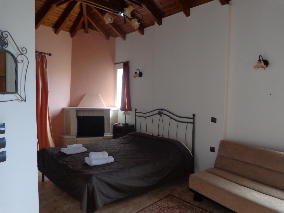 Alonaki Guesthouse Plátanos المظهر الخارجي الصورة