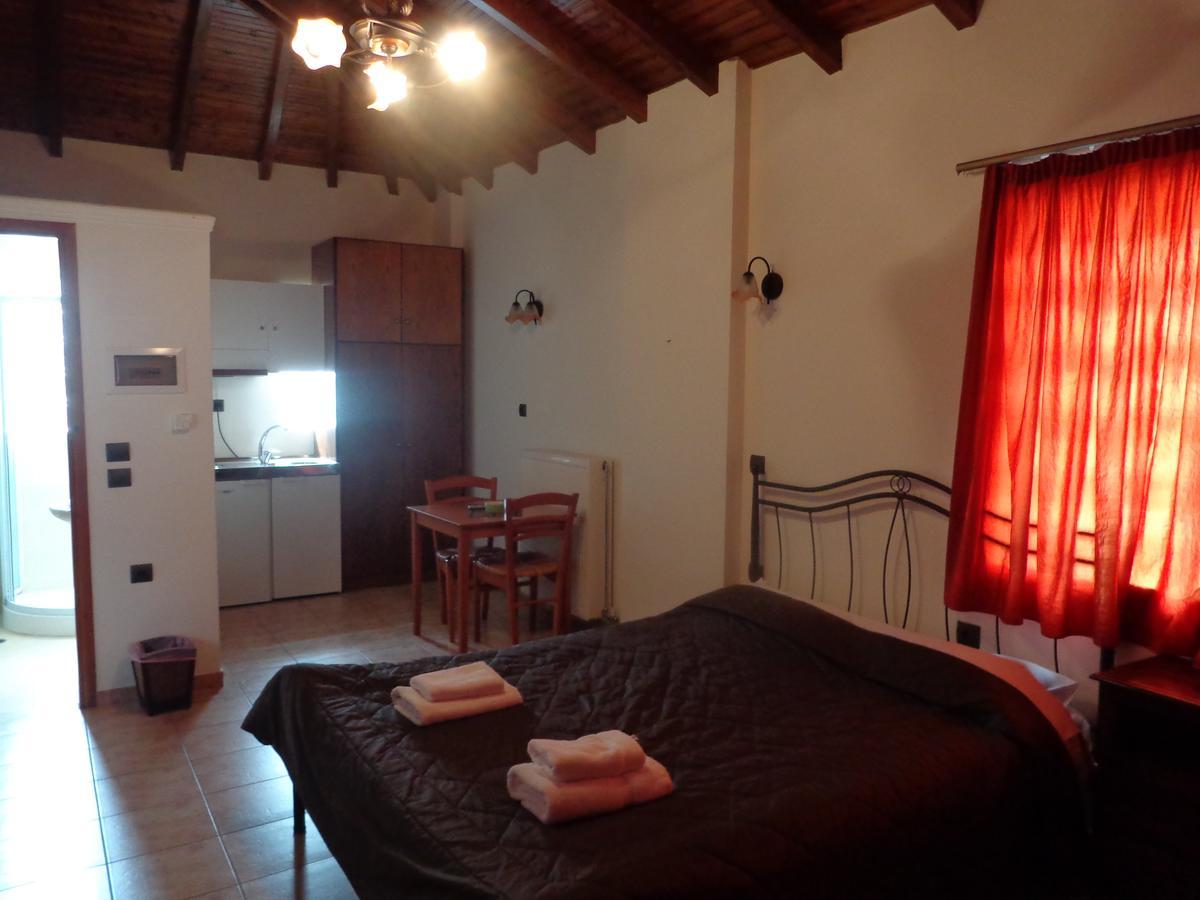 Alonaki Guesthouse Plátanos المظهر الخارجي الصورة